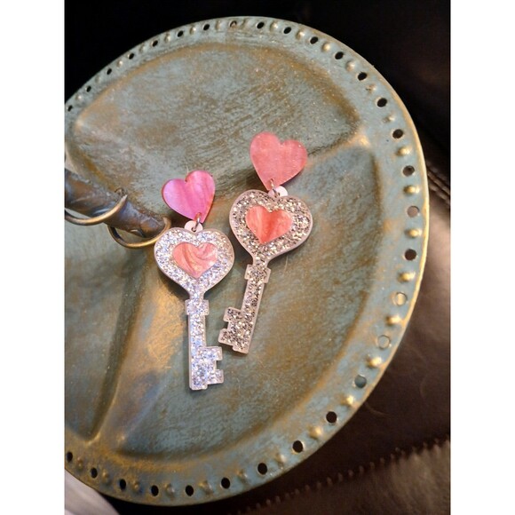 Sparkly Silver Keys Pink Hearts inside Above Dangle Earrings - Picture 5 of 5